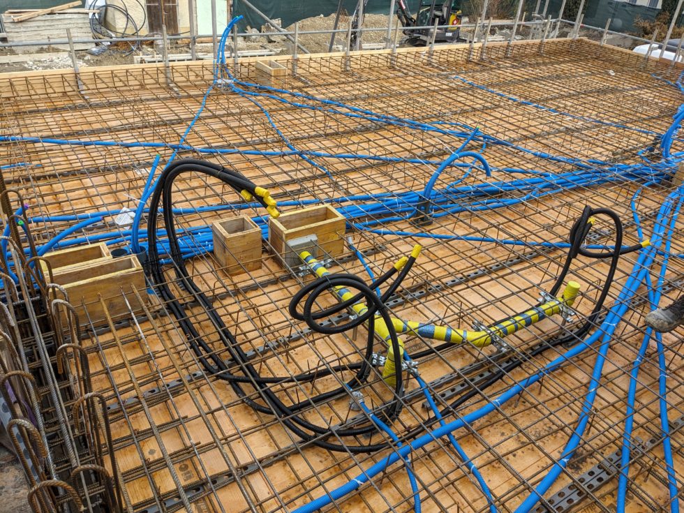 Bât C : incorporés en place et 2ème nappe dalle sur rez, terminé (20.02.2024)