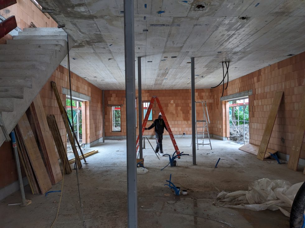 Bât. D : décoffrage dalle sur rez, terminé (27.05.2024)