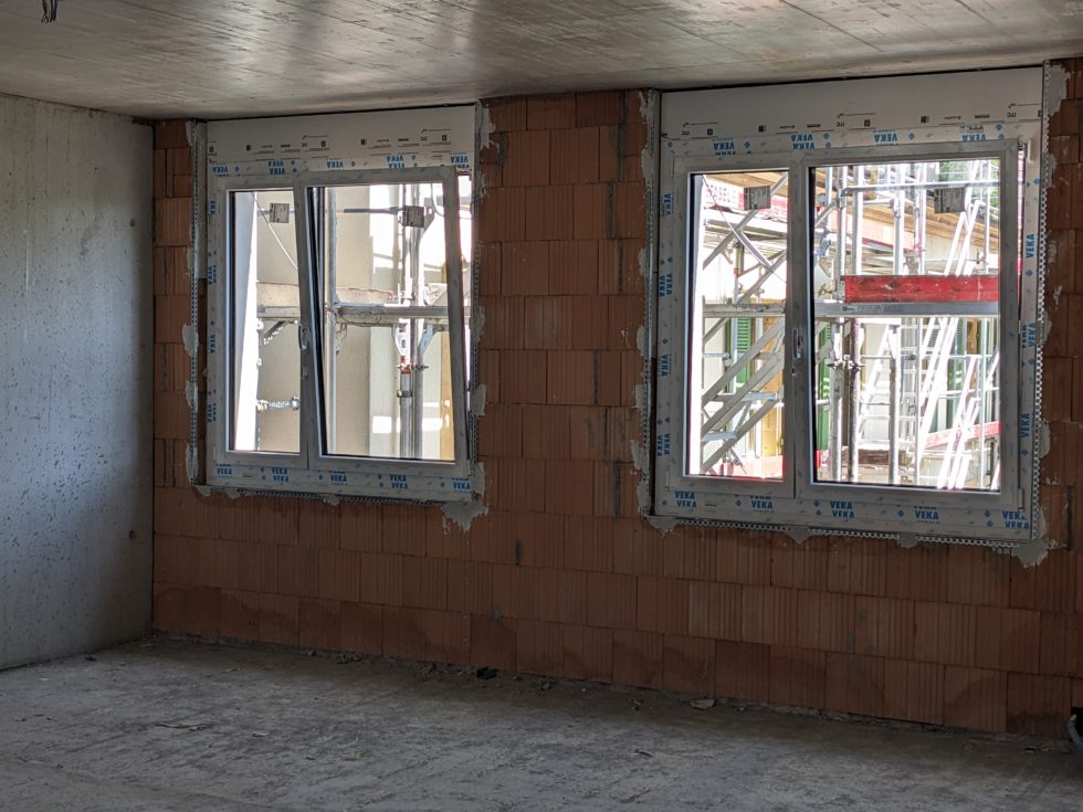 Bât. A : préparation enduit au plâtre, en cours (19.08.2024)