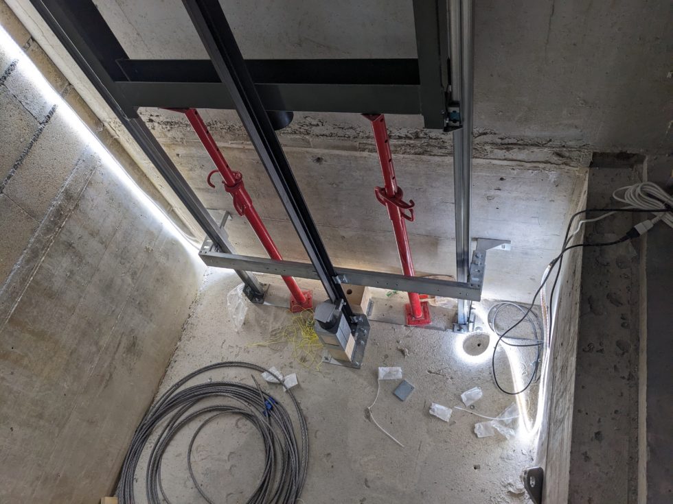 Bât. C : ascenseur, quasi terminé (20.11.24)