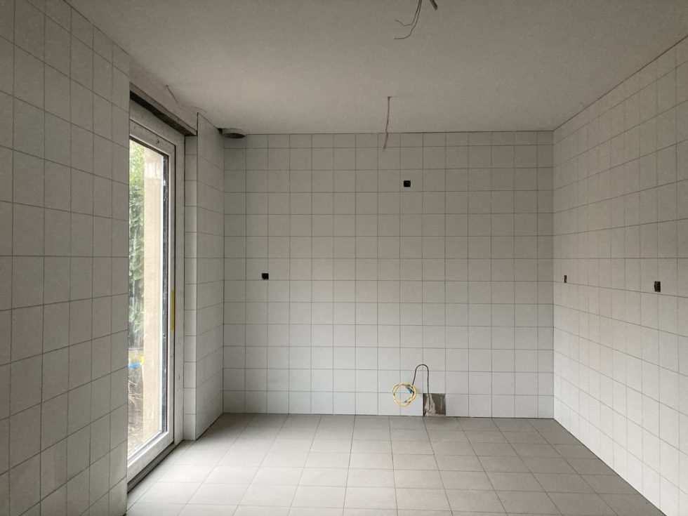 Bât. A : pose carrelage dans cuisine rez (20.01.2025)