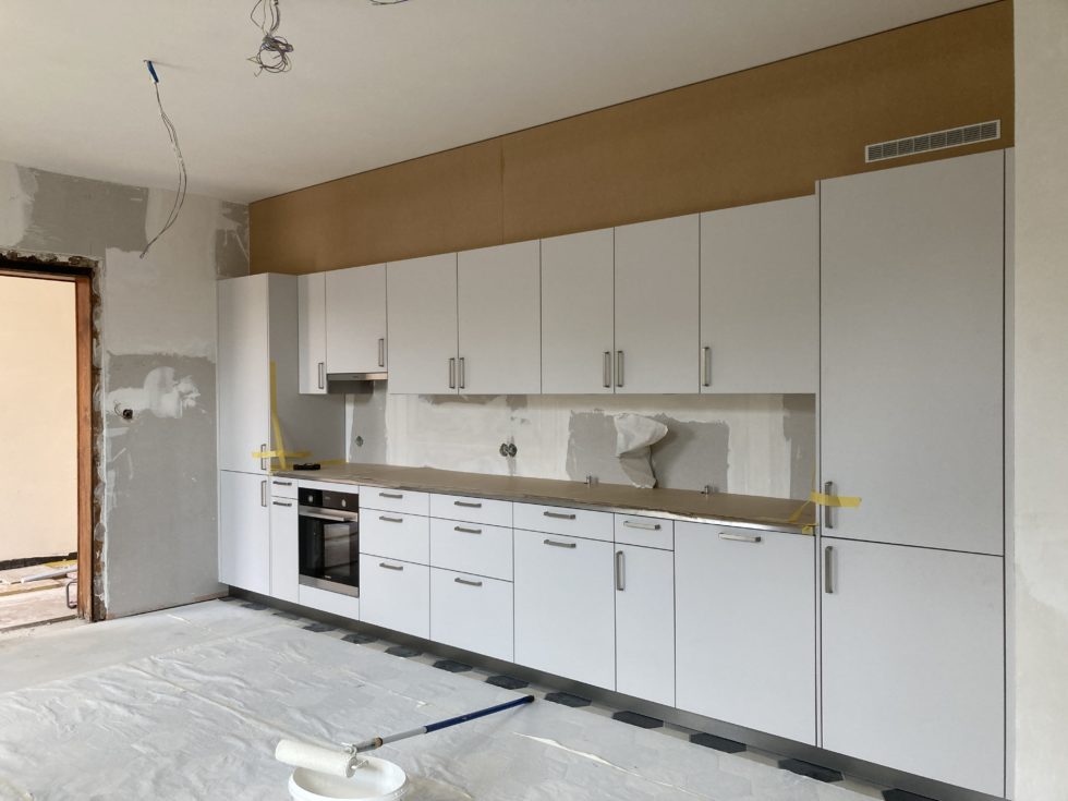 Bât. B : pose cuisine rez (24.03.2025)