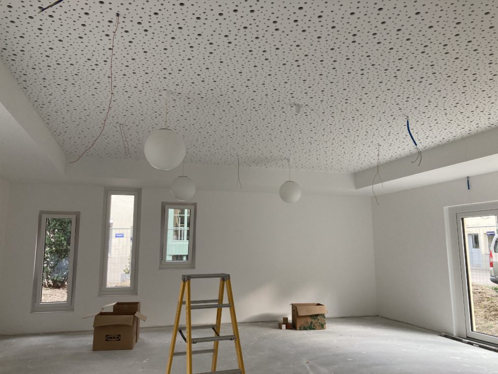 Bât. D : pose des luminaires dans la chapelle (24.03.2025)