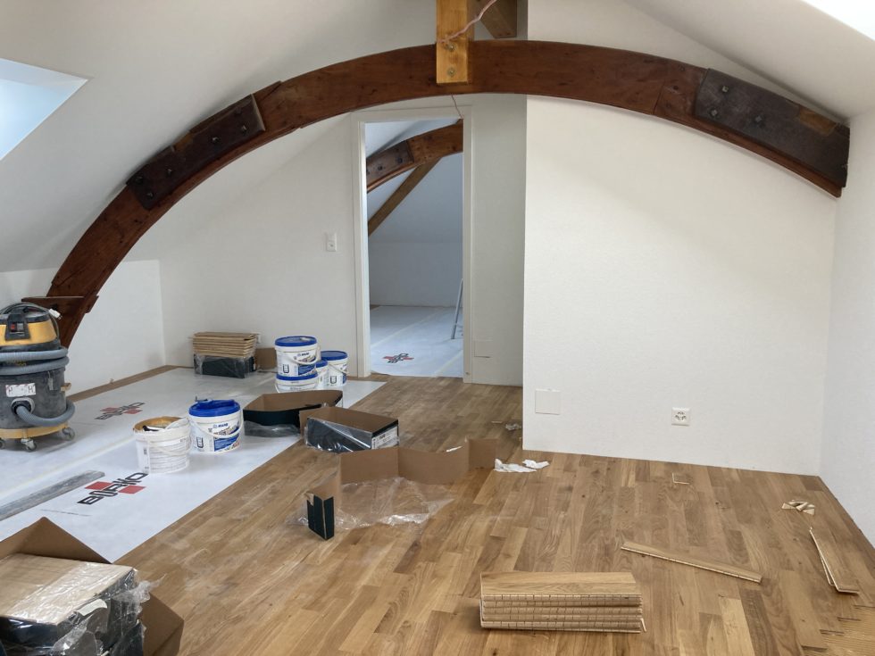 Bât. B : pose du parquet (15.04.2025)